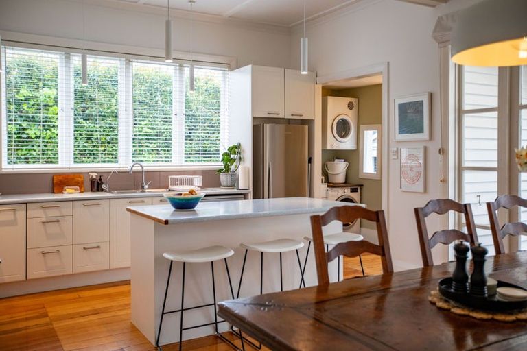 Photo of property in 24 Kitchener Street, Claudelands, Hamilton, 3214