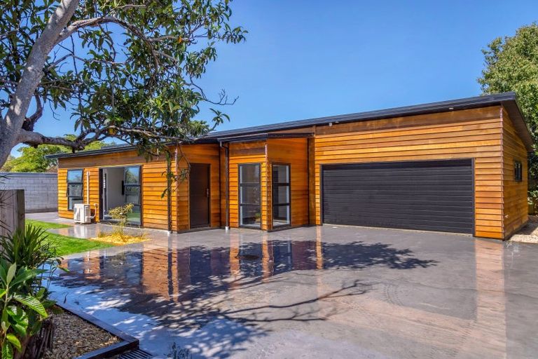 Photo of property in 17a Tararua Street, Trentham, Upper Hutt, 5018