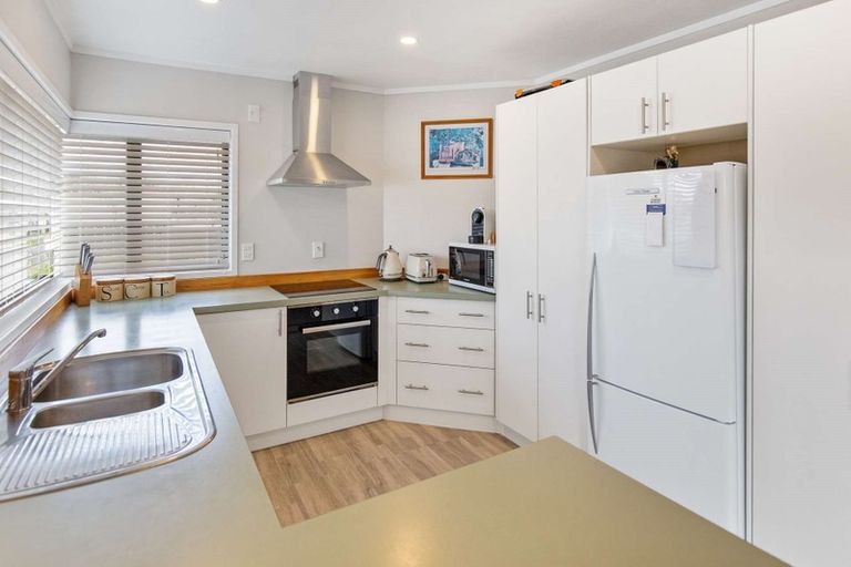 Photo of property in 61 Vardon Road, St Andrews, Hamilton, 3200