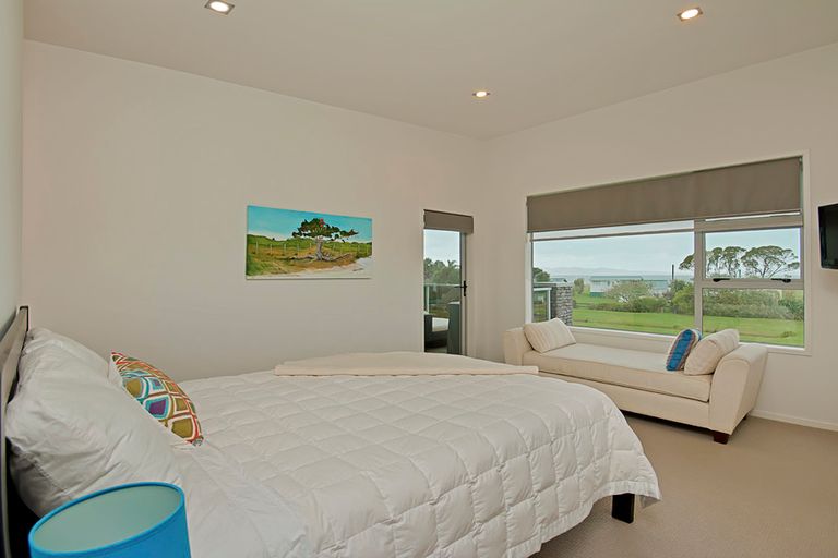 Photo of property in 303 Big Bay Road, Manukau Heads, Waiuku, 2684