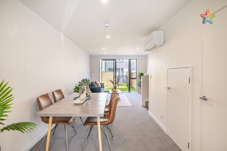 Photo of property in 34 John Street, Stokes Valley, Lower Hutt, 5019