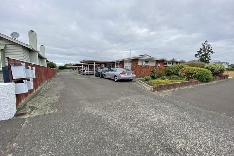 Photo of property in 676 Main Street, Palmerston North, 4414