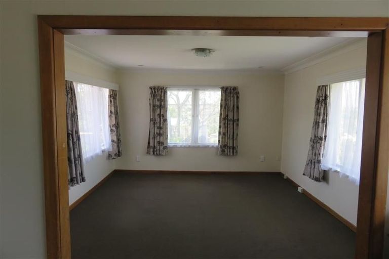 Photo of property in 17 Oreil Avenue, West Harbour, Auckland, 0618