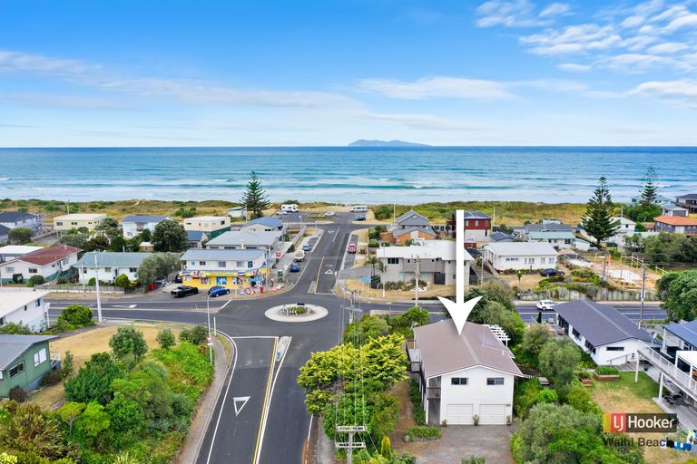 Photo of property in 212 Seaforth Road, Waihi Beach, 3611