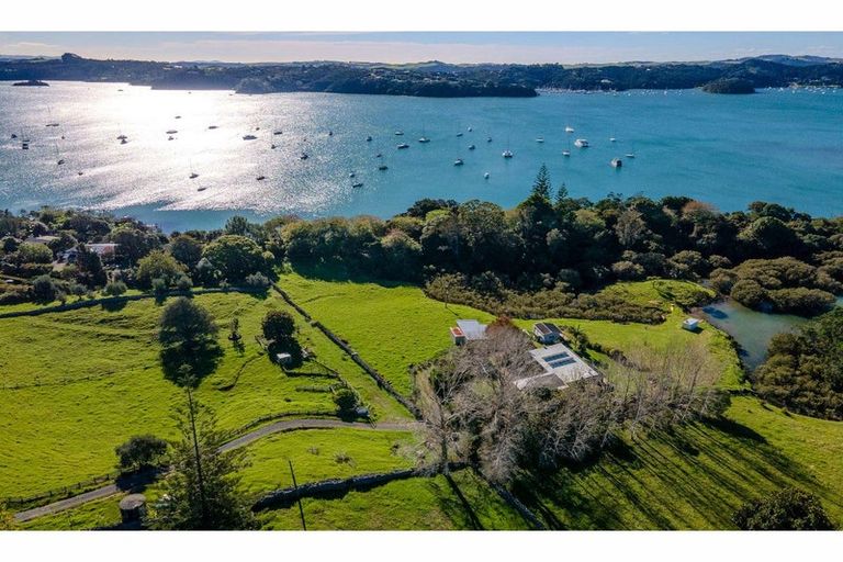 Photo of property in 946 Kerikeri Inlet Road, Kerikeri, 0293
