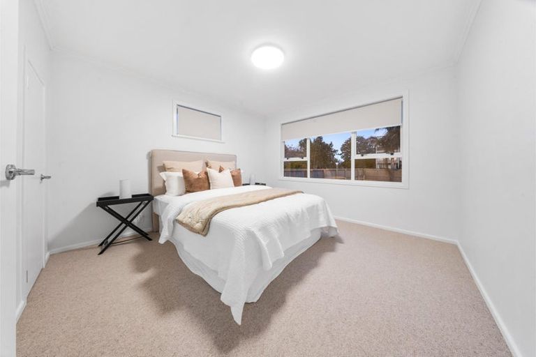 Photo of property in 37 Mckenzie Road, Mangere Bridge, Auckland, 2022
