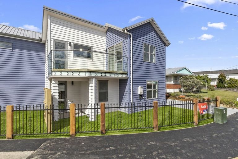 Photo of property in 6/29 May Street, Mount Maunganui, 3116