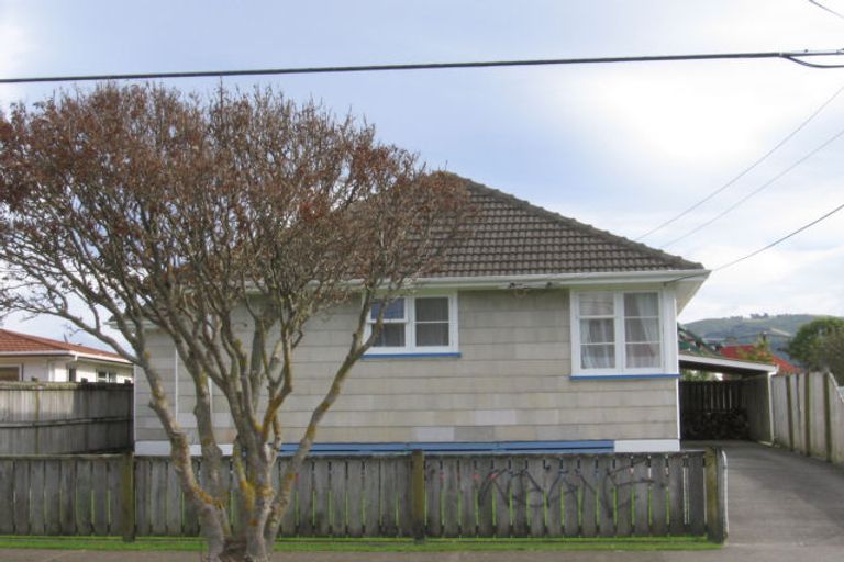 Photo of property in 2/19 Colson Street, Avalon, Lower Hutt, 5011