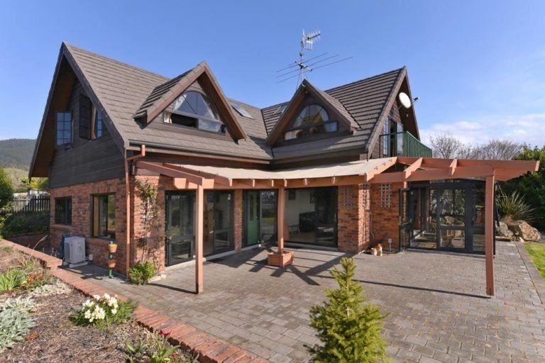 Photo of property in 14 D'urville Rise, Richmond, 7020