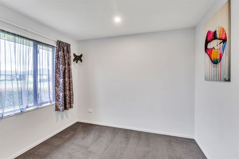 Photo of property in 36 Andesite Drive, Rolleston, 7614