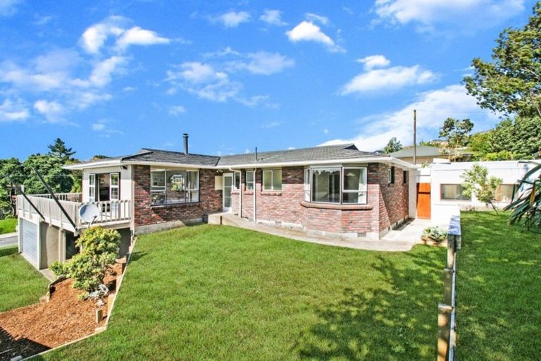Photo of property in 28 Moulton Street, Moturoa, New Plymouth, 4310
