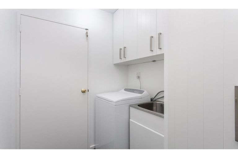 Photo of property in 155a Weston Road, St Albans, Christchurch, 8052