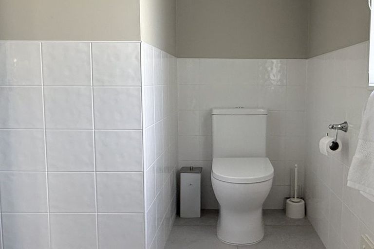 Photo of property in 9/169 Sturges Road, Henderson, Auckland, 0612