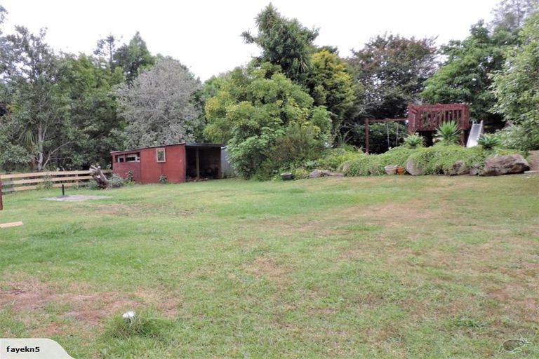 Photo of property in 32 Cemetery Road, Waiuku, 2123