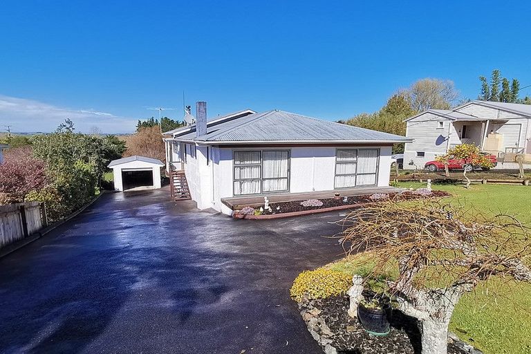 Photo of property in 15 Bickerstaffe Road, Maungaturoto, 0520