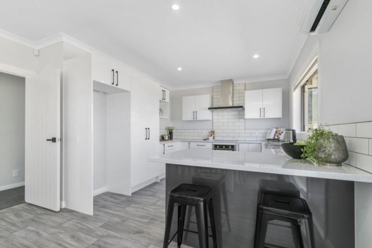 Photo of property in 28c Stockdale Street, Wainuiomata, Lower Hutt, 5014