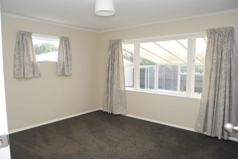 Photo of property in 84 Ruapehu Street, Paraparaumu, 5032