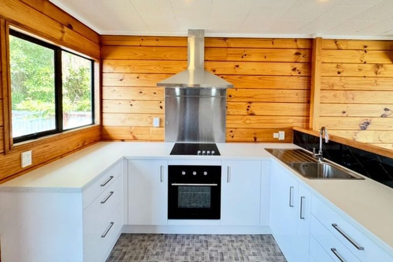 Photo of property in 13a Watson Street, Bulls, 4818