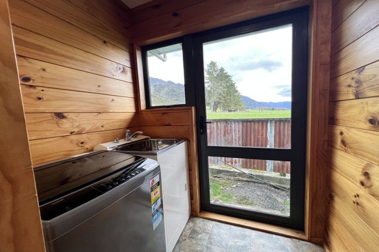 Photo of property in 1566 Lake Brunner Road, Inchbonnie, Kumara, 7875