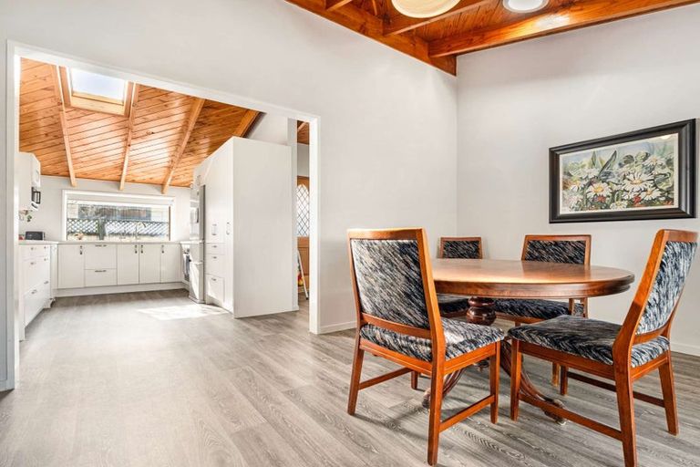 Photo of property in 52 Racecourse Road, Waiuku, 2123