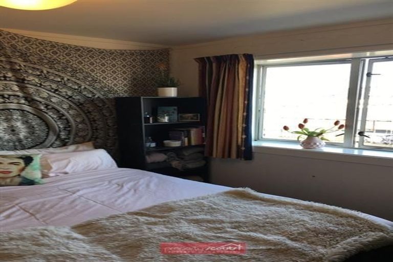 Photo of property in 15a Anzac Avenue, Onekawa, Napier, 4110