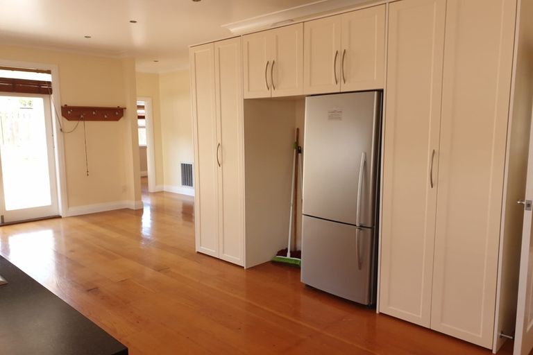 Photo of property in 333 The Parade, Island Bay, Wellington, 6023