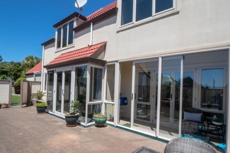 Photo of property in 105a Helston Road, Paparangi, Wellington, 6037