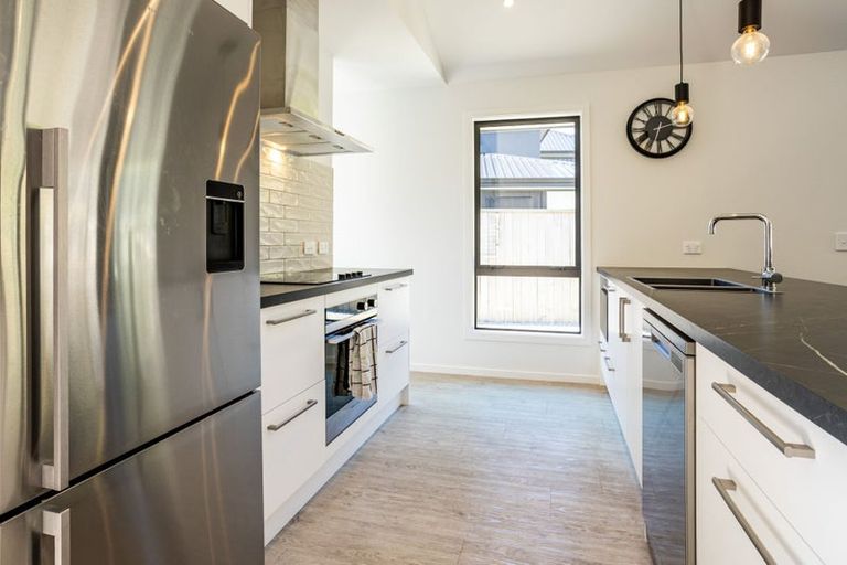 Photo of property in 35 Muster Road, Jacks Point, 9371