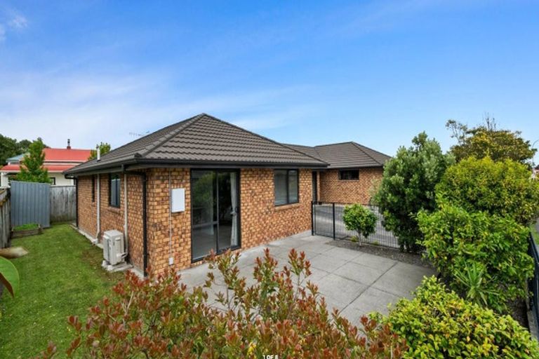 Photo of property in 52 Brooklyn Heights Drive, Kelvin Grove, Palmerston North, 4414