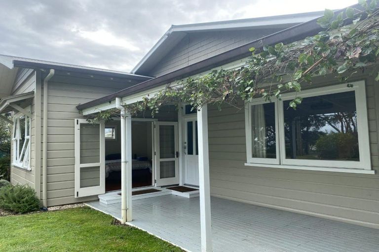 Photo of property in 2041 Ngunguru Road, Ngunguru, Whangarei, 0173