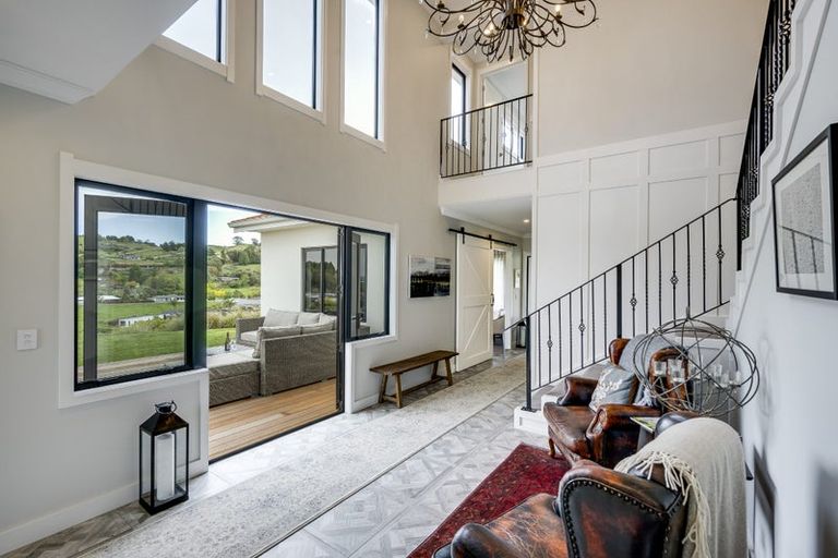 Photo of property in 4 Ridgeway Terrace, Taradale, Napier, 4112