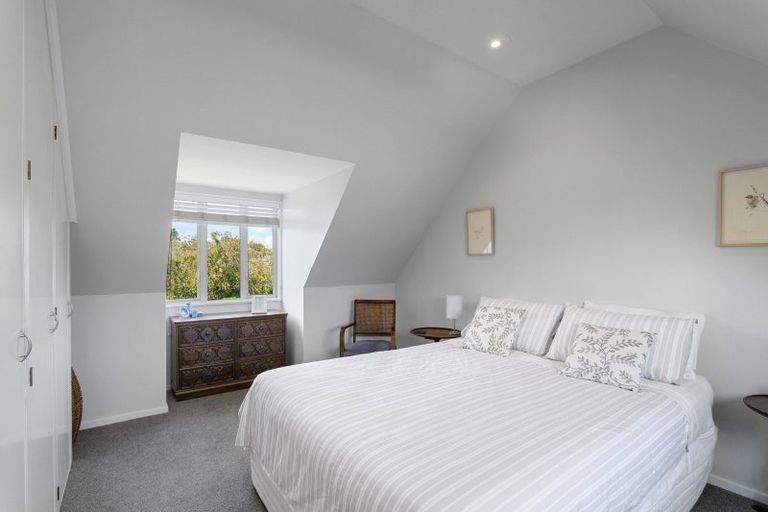 Photo of property in 1 Kelson Lane, Ilam, Christchurch, 8041