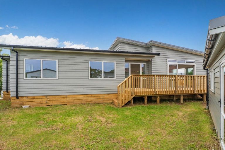 Photo of property in 21 Meadow Drive, Whitianga, 3510