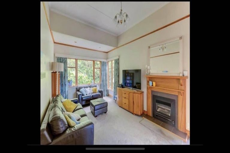 Photo of property in 6 Chesterton Street, Johnsonville, Wellington, 6037