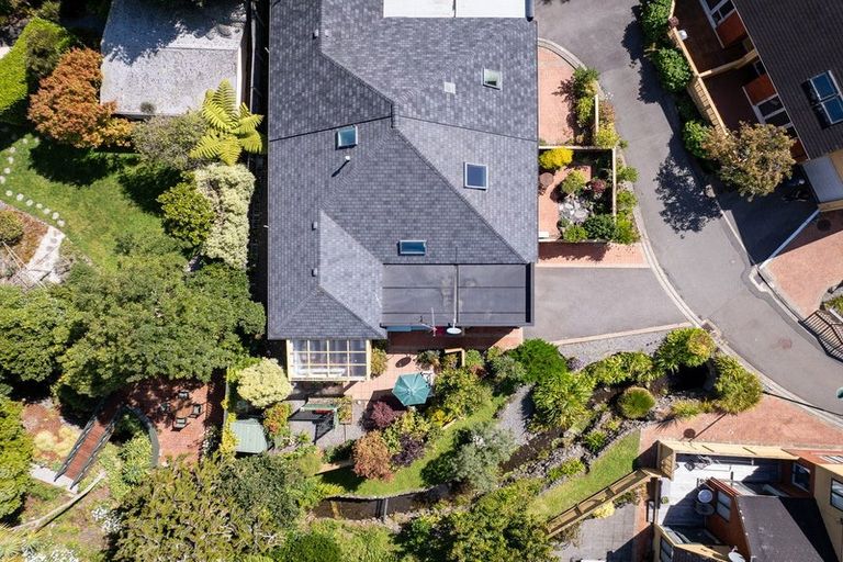 Photo of property in 10 Futuna Close, Karori, Wellington, 6012