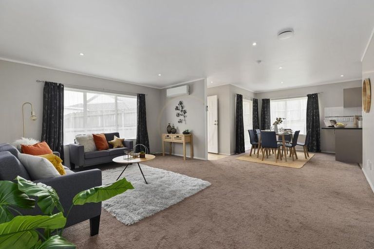Photo of property in 3 Bernina Place, Weymouth, Auckland, 2103