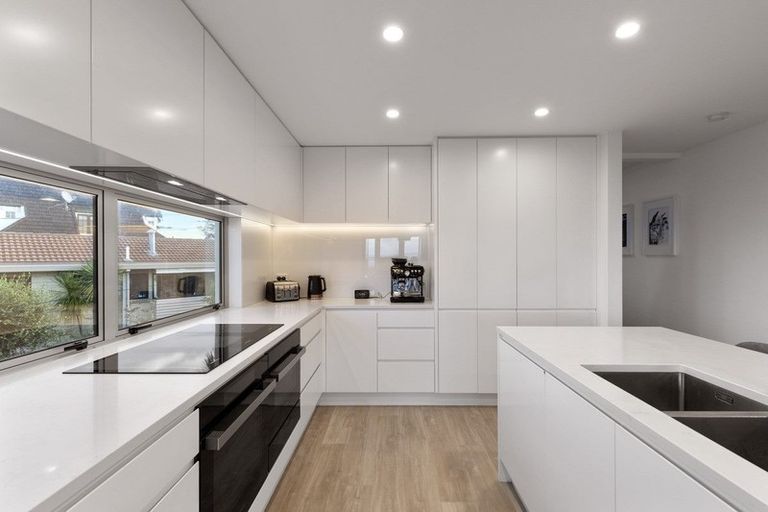 Photo of property in 113 Litten Road, Cockle Bay, Auckland, 2014