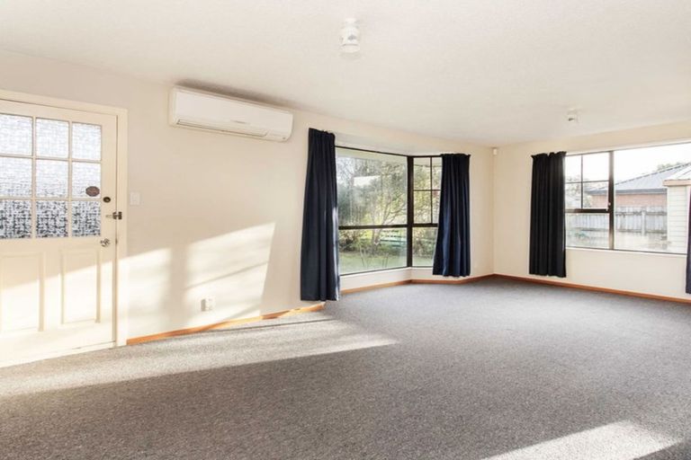 Photo of property in 2/65a Tilford Street, Woolston, Christchurch, 8062