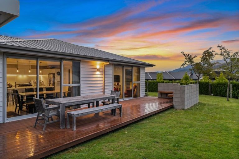 Photo of property in 74 Myles Way, Lower Shotover, Queenstown, 9304