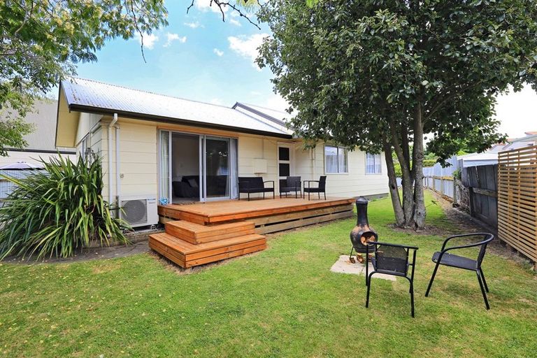 Photo of property in 19 Gilmour Place, Taradale, Napier, 4112