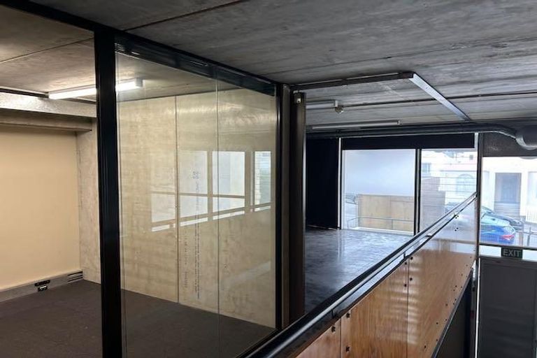 Photo of property in 25 Pirie Street, Palmerston North, 4410