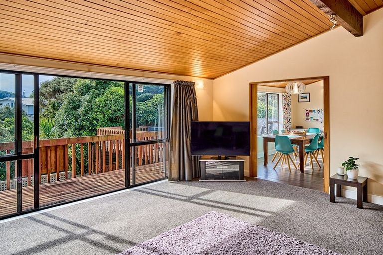 Photo of property in 9d Muri Road, Pukerua Bay, 5026
