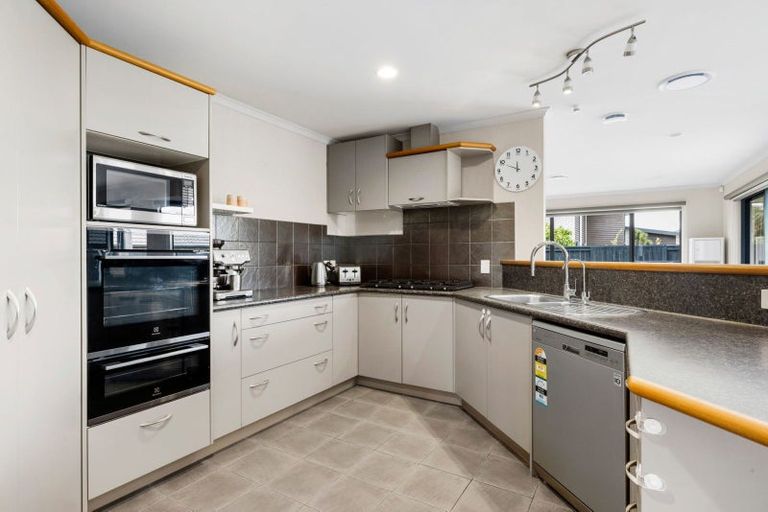 Photo of property in 50 Palliser Drive, Huntington, Hamilton, 3210