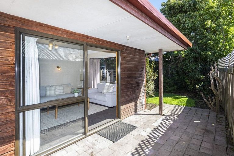 Photo of property in 2/84a Withells Road, Avonhead, Christchurch, 8042