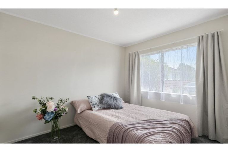 Photo of property in 98a Reynolds Street, Taita, Lower Hutt, 5011