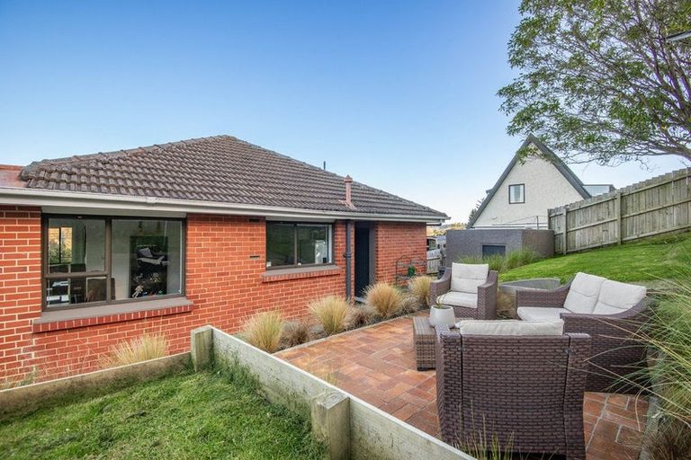 Photo of property in 17 Waldron Crescent, Green Island, Dunedin, 9018