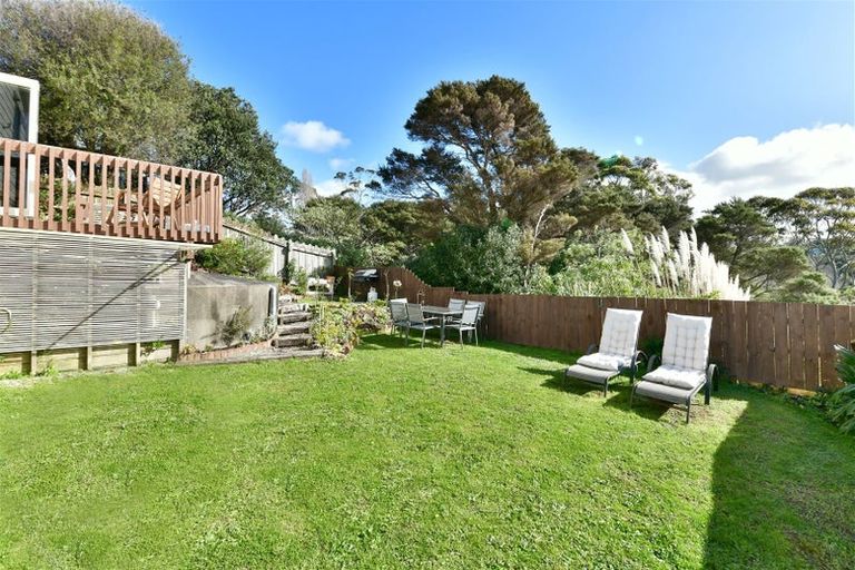 Photo of property in 1/28 Kestrel Heights, Arkles Bay, Whangaparaoa, 0932