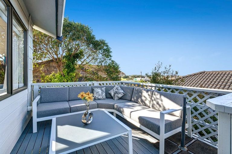 Photo of property in 57a Wade River Road, Stanmore Bay, Whangaparaoa, 0932