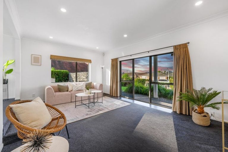 Photo of property in 7 Bannings Way, Hobsonville, Auckland, 0618