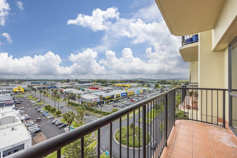 Photo of property in The Rennaissance, 9d/18 Ronwood Avenue, Manukau, Auckland, 2104
